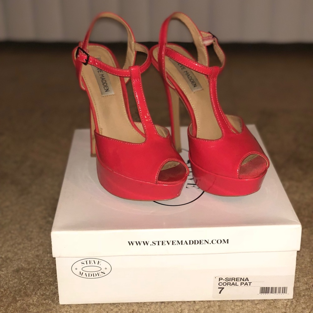 Peep toe platform